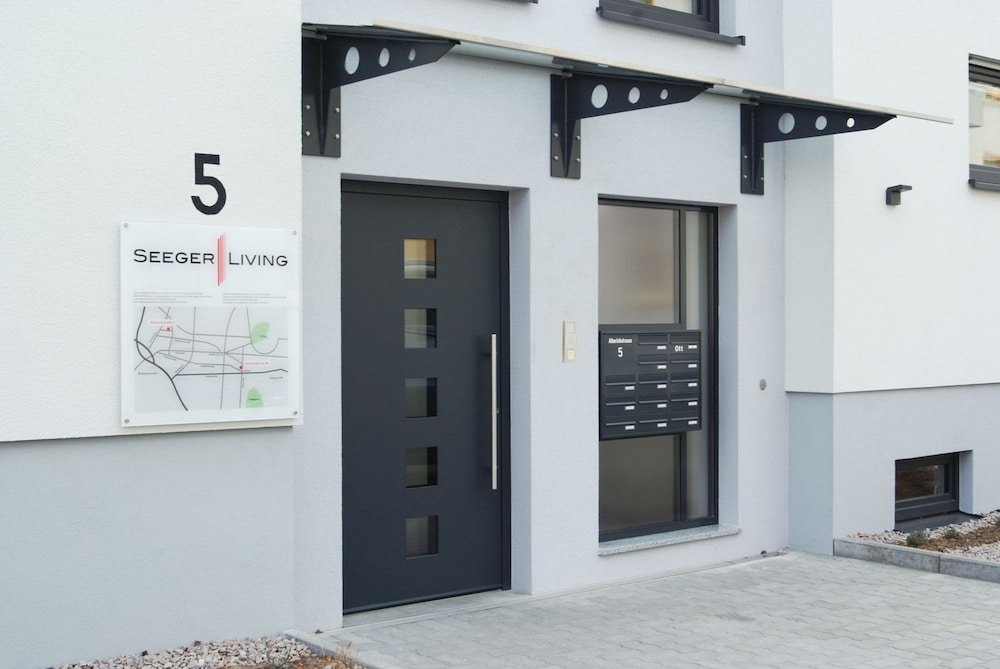 seeger living premium west