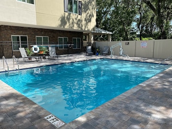 Candlewood Suites Safety Harbor - Clearwater Ne, An Ihg Hotel,Largo>>Clearwater,2.5 star