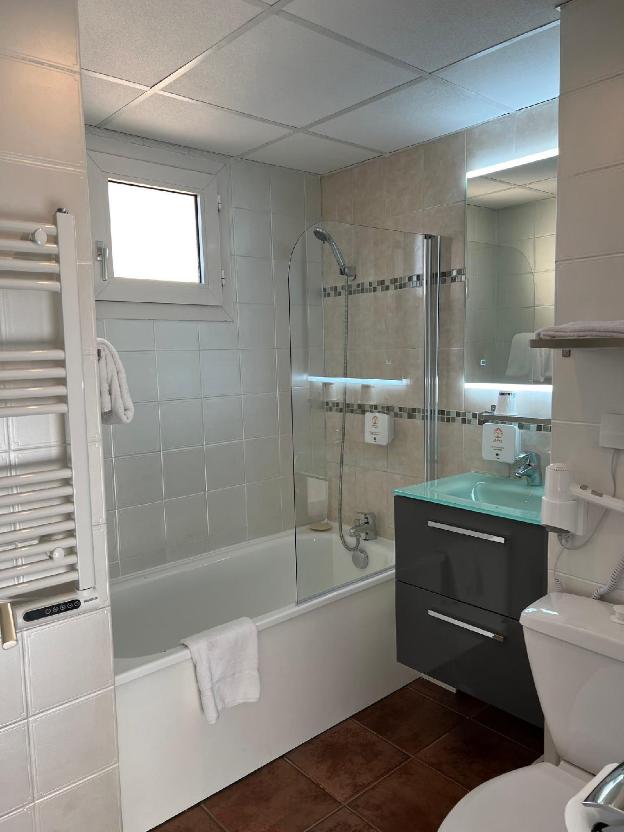 adonis arc hotel aix