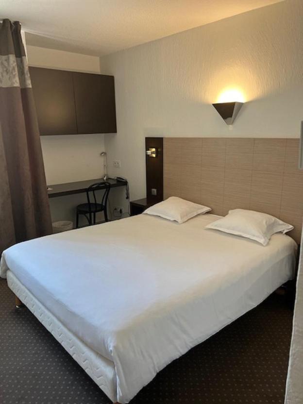 adonis arc hotel aix