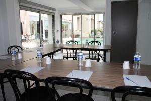 adonis arc hotel aix