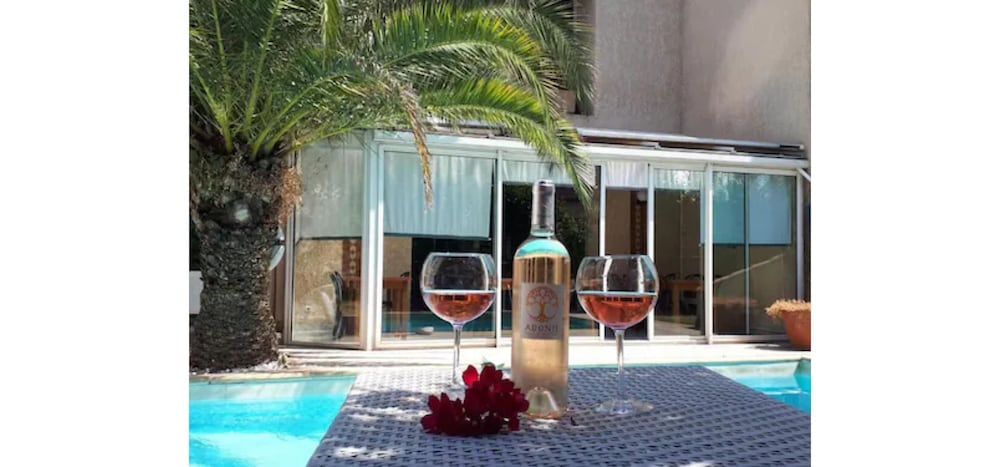 adonis arc hotel aix