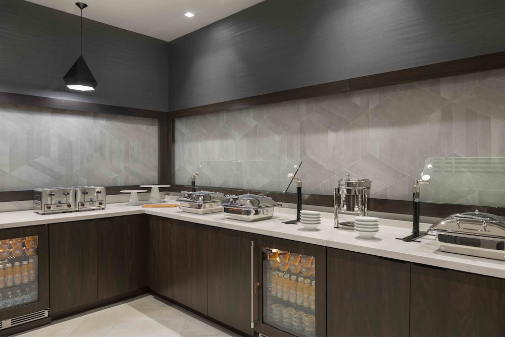 staybridge suites boston logan airport revere an ihg hotel