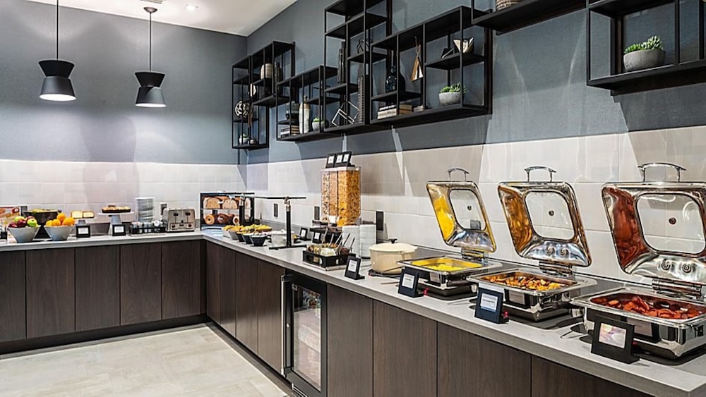 staybridge suites boston logan airport revere an ihg hotel