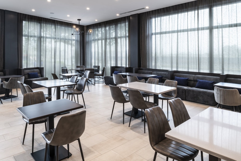 staybridge suites boston logan airport revere an ihg hotel