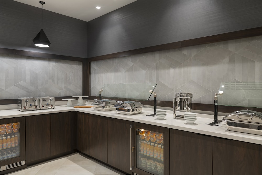 staybridge suites boston logan airport revere an ihg hotel