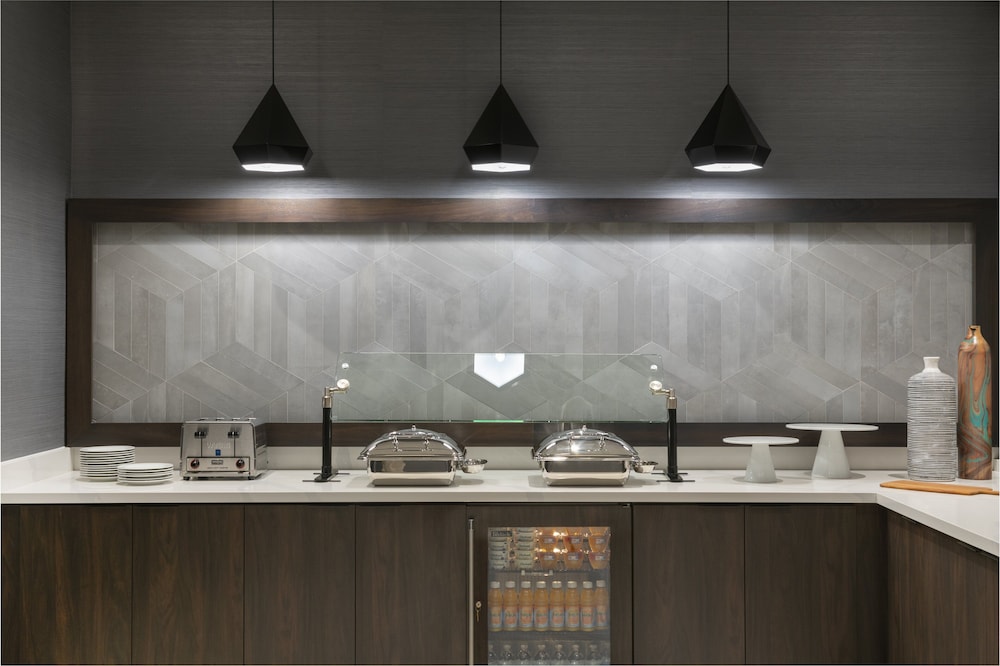 staybridge suites boston logan airport revere an ihg hotel