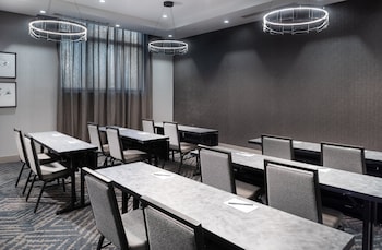staybridge suites boston logan airport revere an ihg hotel