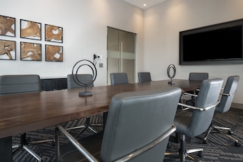 staybridge suites boston logan airport revere an ihg hotel