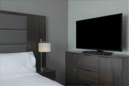 staybridge suites boston logan airport revere an ihg hotel