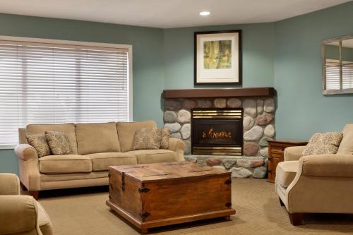 travelodge by wyndham edson