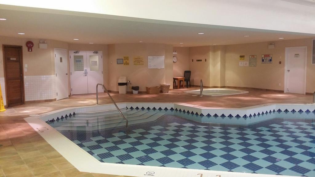 Travelodge By Wyndham Edson,Division No. 14>>Edson,2 star