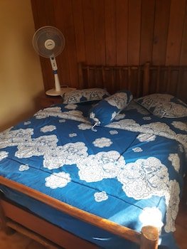 villa kota bunga azalea