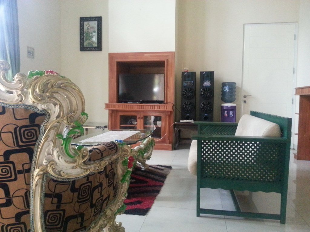 Villa Kota Bunga Azalea,Cianjur>>Bogor,3 star