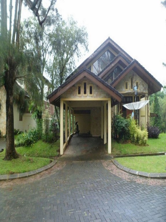villa kota bunga peony