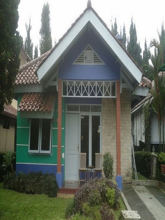 villa kota bunga peony