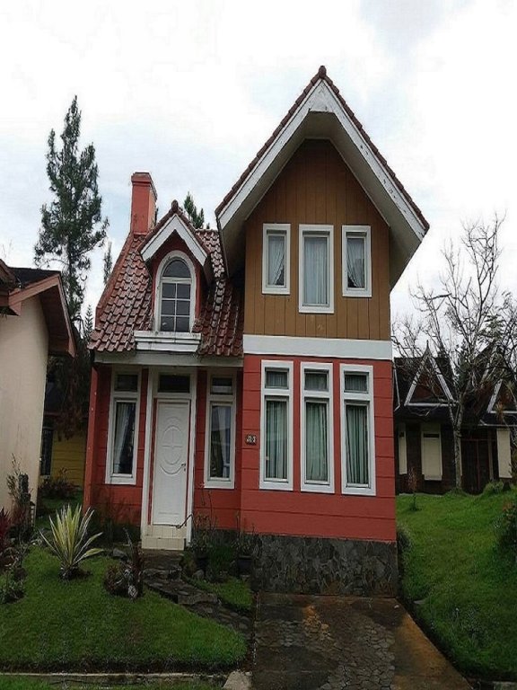 villa kota bunga peony