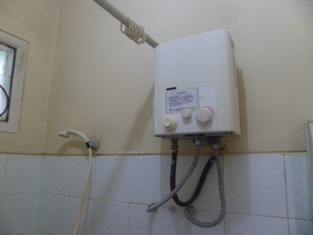 villa kota bunga protea