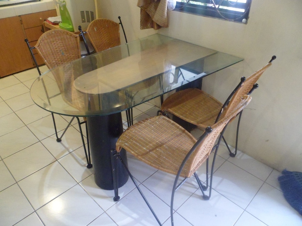 villa kota bunga protea