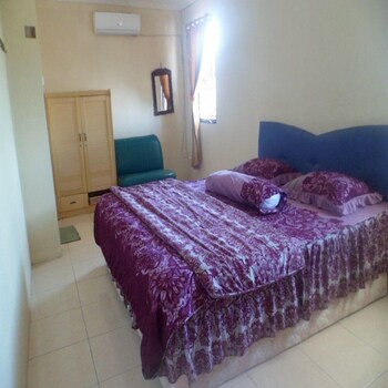 Villa Kota Bunga Protea,Jalan Hanjawar Sukanagalih Cipanas 43253 Cianjur,0 star