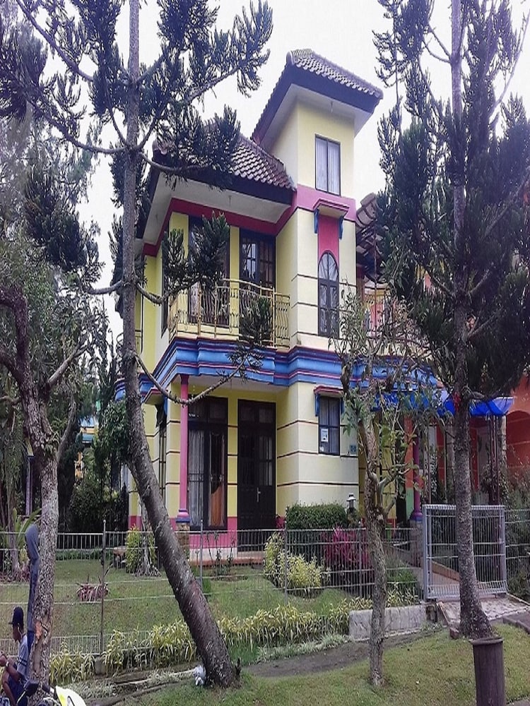 villa kota bunga semanggi