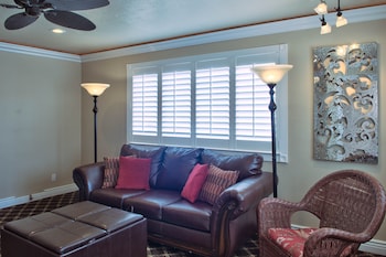 Lovers Point Inn,Pacific Grove>>Monterey,2 star