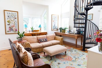 the farmhouse at veritas