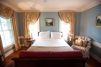 the farmhouse at veritas