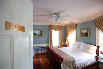 the farmhouse at veritas