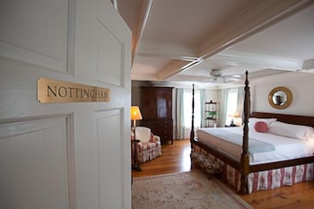 the farmhouse at veritas