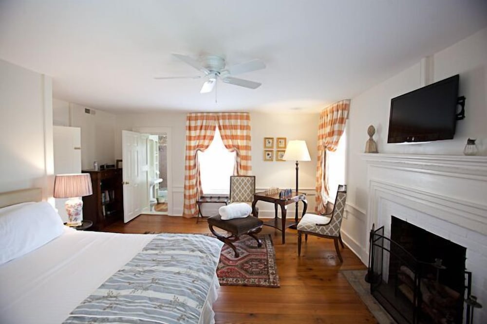 the farmhouse at veritas