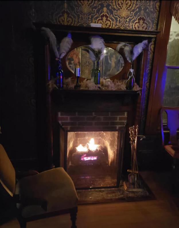 iron amethyst inn