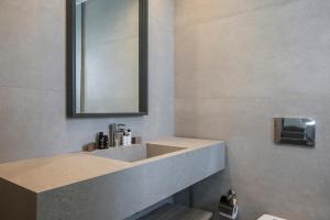 mare blue and suites