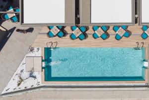 mare blue and suites