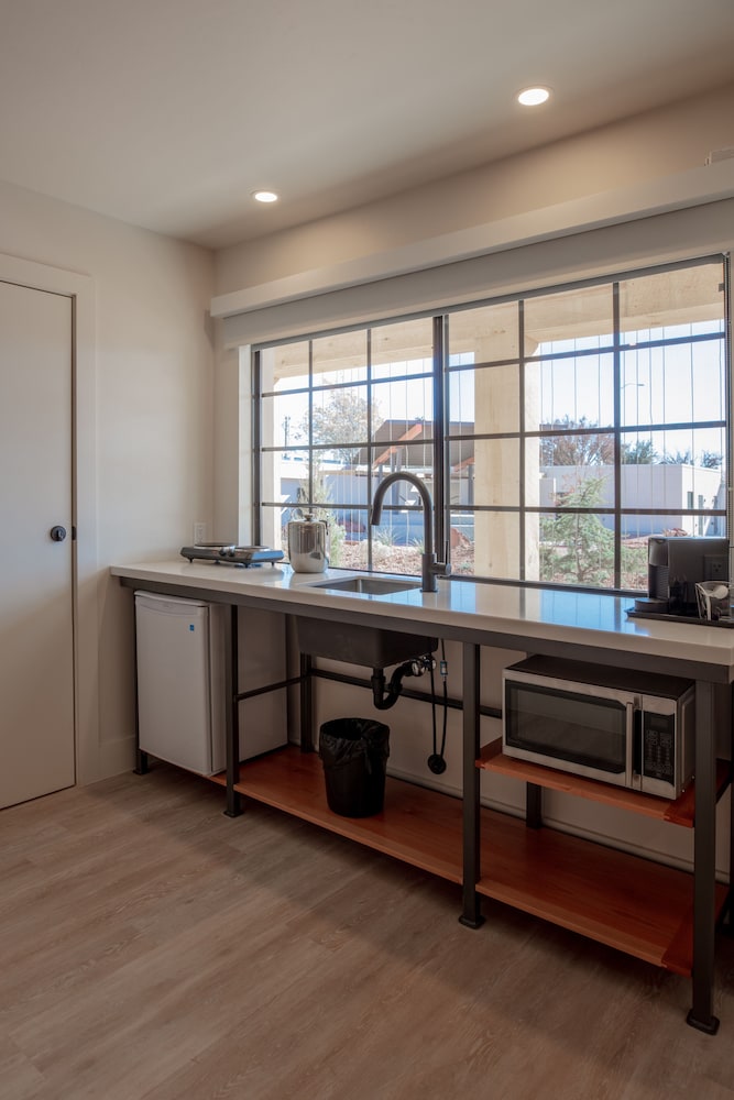 best friends roadhouse and mercantile