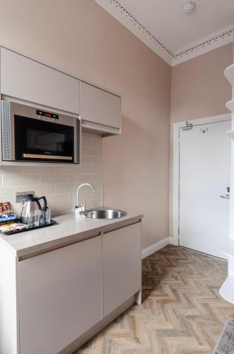 sweeney apartments and rooms