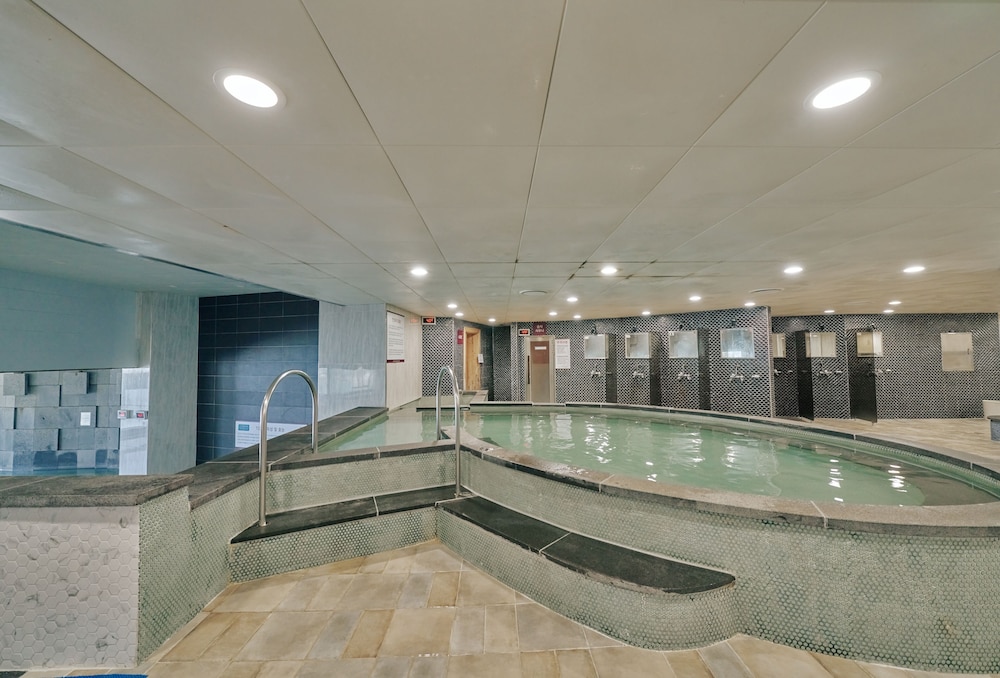 hotel aqua palace