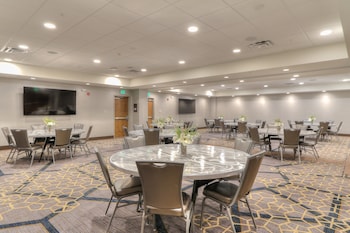 holiday inn and suites pigeon forge convention center by ihg