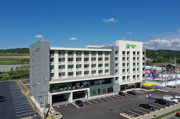 holiday inn and suites pigeon forge convention center by ihg