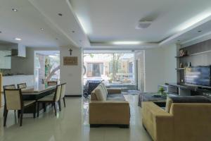 kubu kalih residence