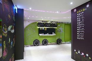 kiwi share hotel zhongli station branch hostel
