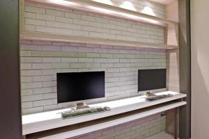 kiwi share hotel zhongli station branch hostel