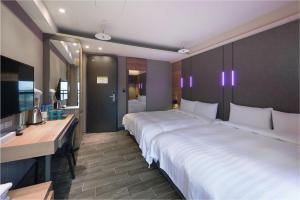 kiwi share hotel zhongli station branch hostel