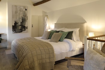 the feathered nest country inn