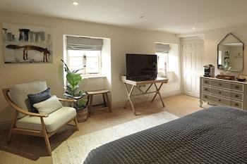 the feathered nest country inn