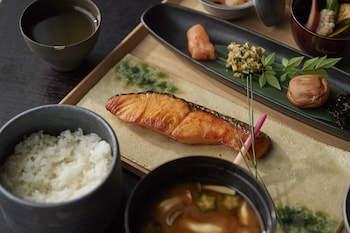 four seasons hotel tokyo at otemachi