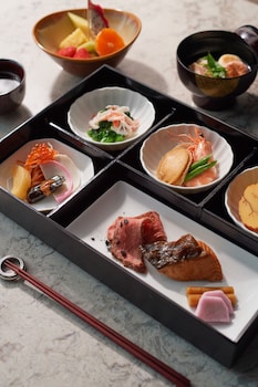 four seasons hotel tokyo at otemachi