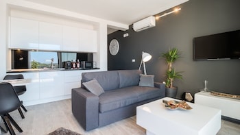 residence alpha