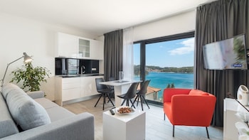 residence alpha