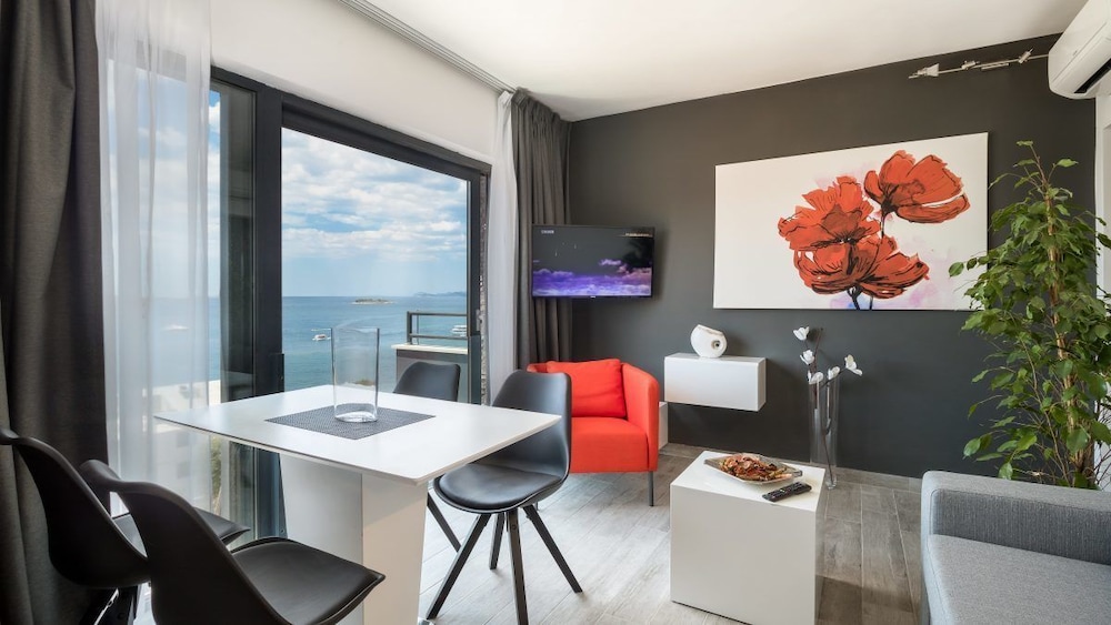 residence alpha
